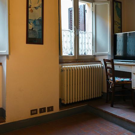 Pulcinella Appartamento Tipico Centro Storico Montepulciano Stazione Buitenkant foto