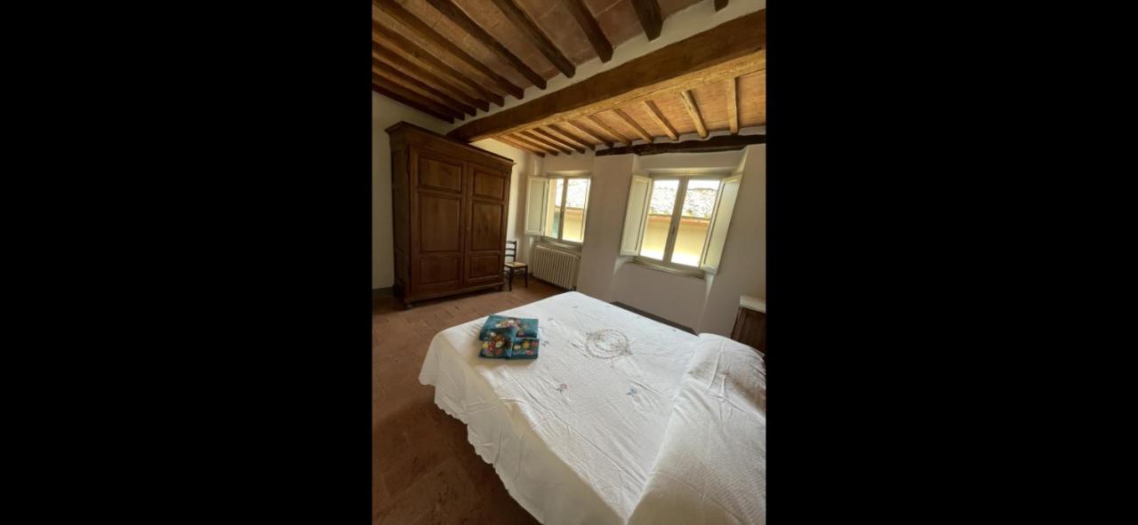 Pulcinella Appartamento Tipico Centro Storico Montepulciano Stazione Buitenkant foto