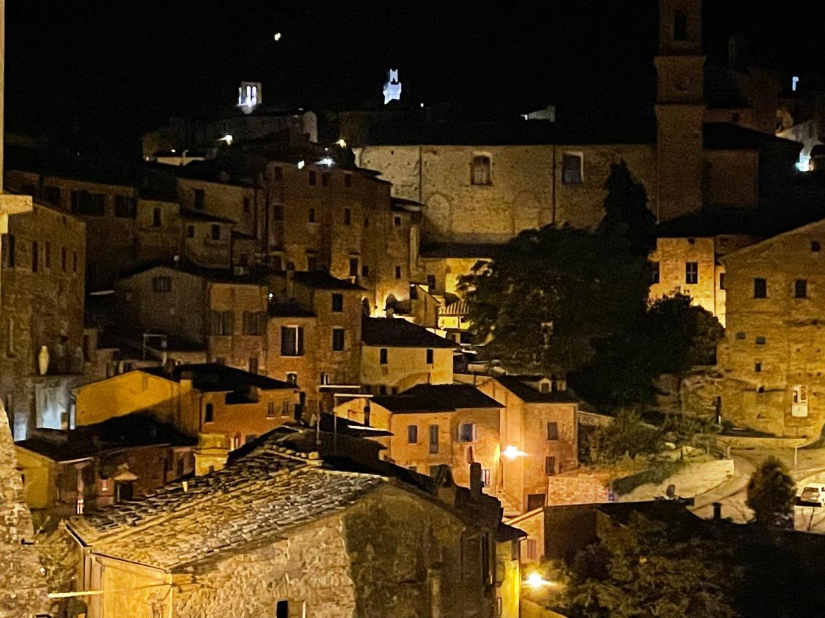 Pulcinella Appartamento Tipico Centro Storico Montepulciano Stazione Buitenkant foto
