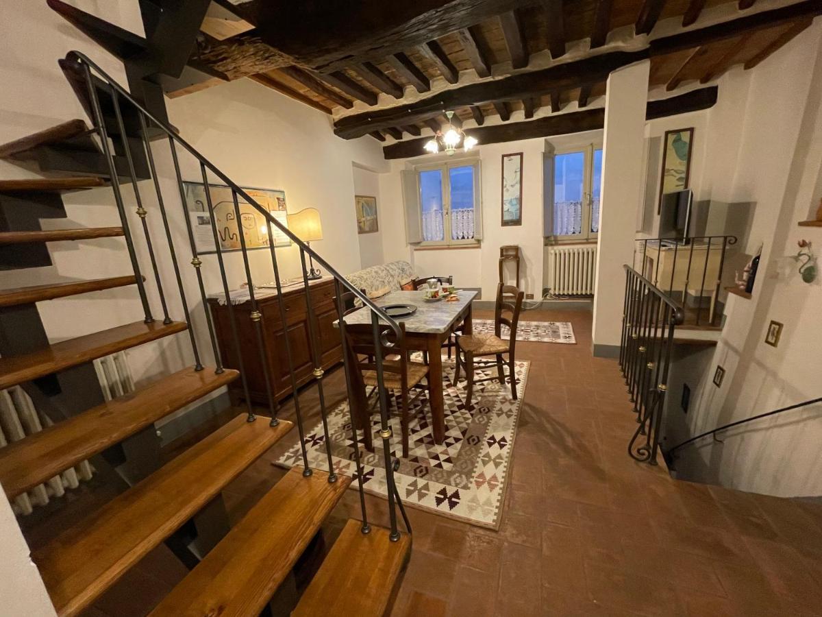 Pulcinella Appartamento Tipico Centro Storico Montepulciano Stazione Buitenkant foto